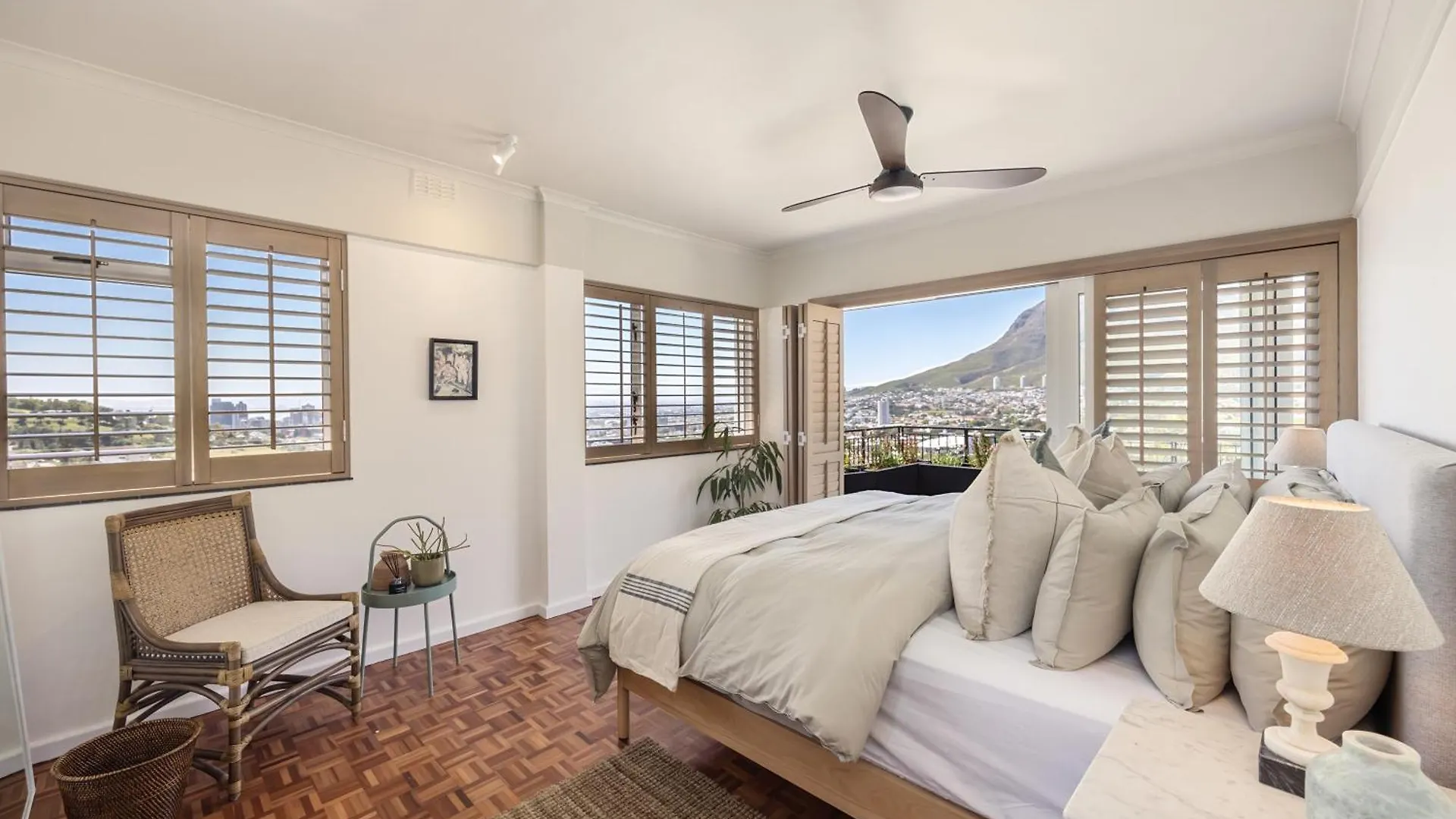 Tamboerskloof Luxury Apartment. Cape Town South Africa